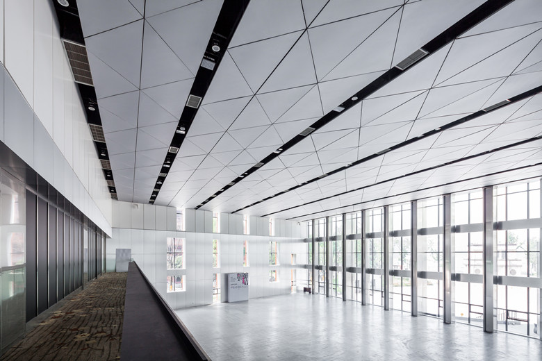 陽極氧化鋁吊頂?shù)木S護與保養(yǎng)——衛(wèi)生間及陽臺