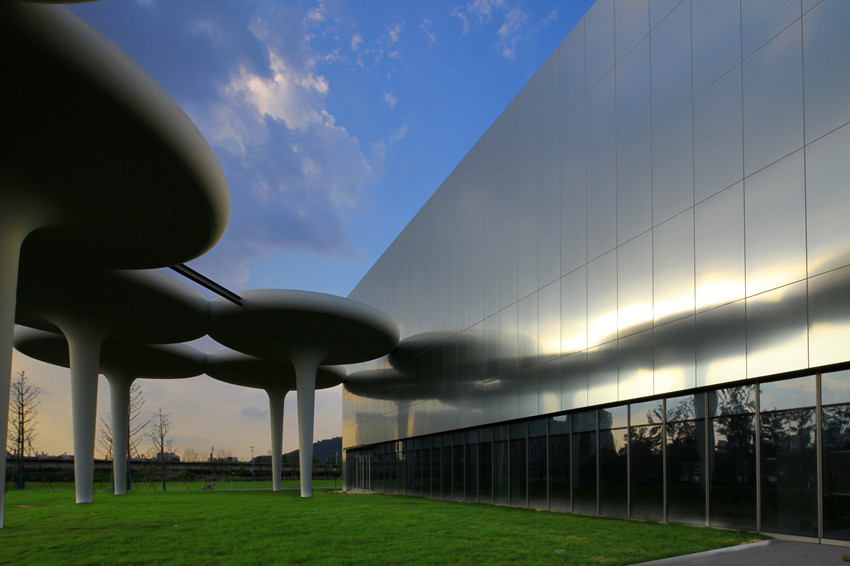 教你如何鑒別優質的鏡面鋁板